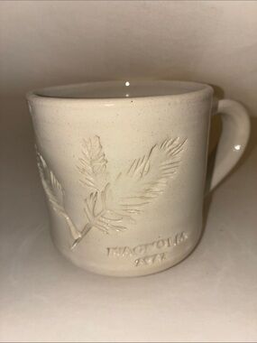 2022 Magnolia Cream Leaf-Embossed Ceramic Mug
